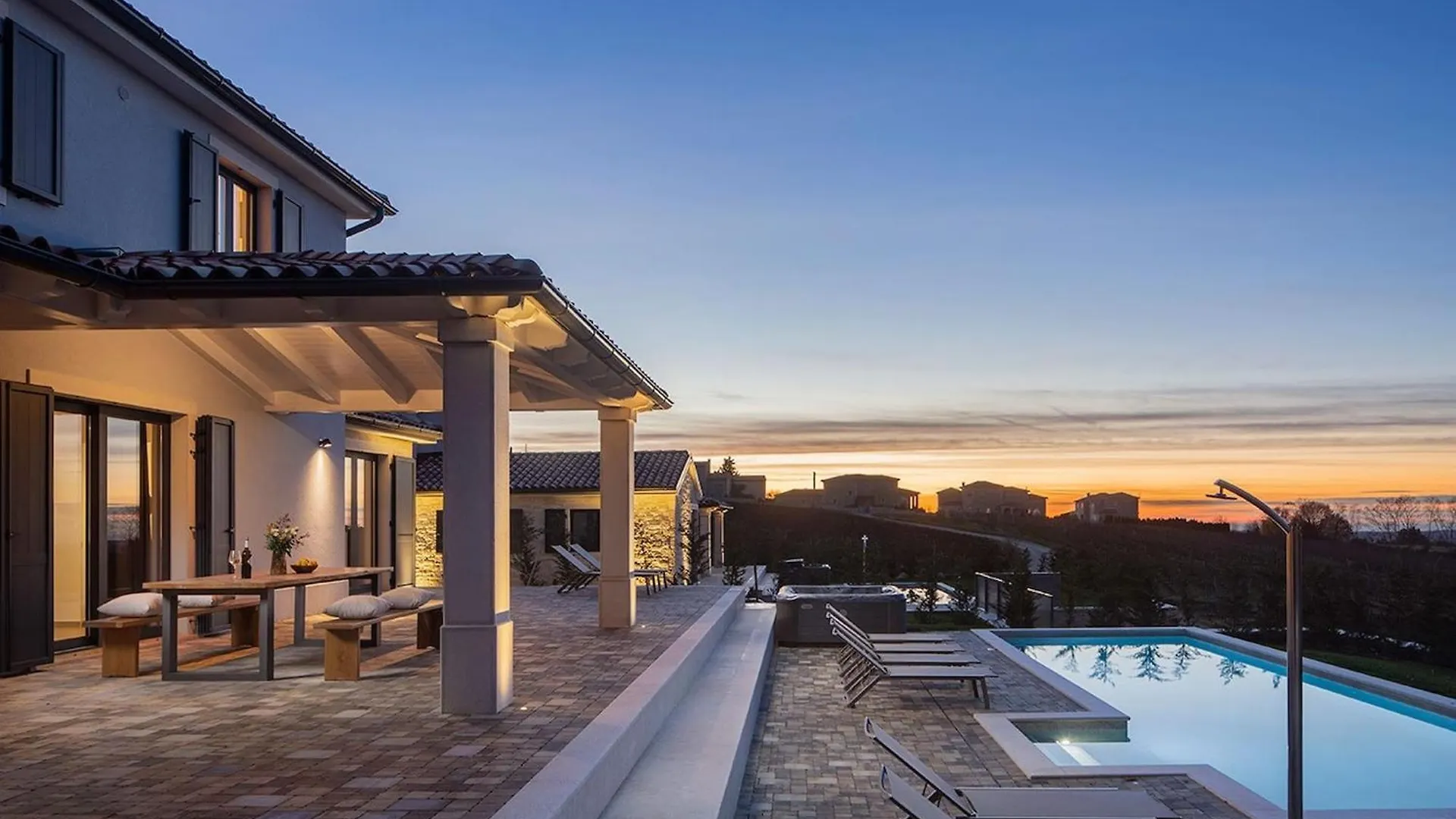Luxury Villa Arman With Whirlpool In Visinada Vizinada