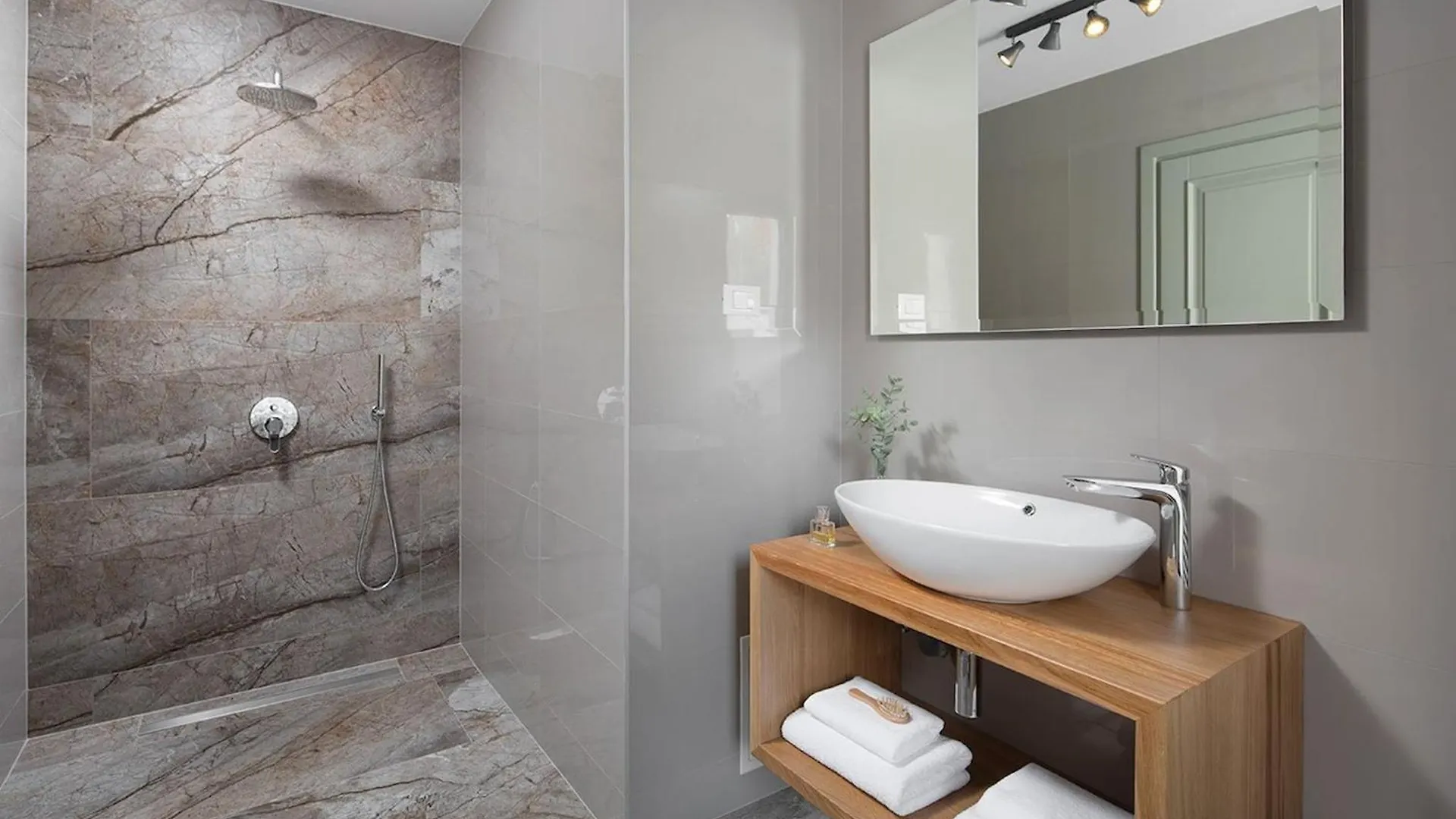 Luxury Villa Arman With Whirlpool In Visinada Vizinada