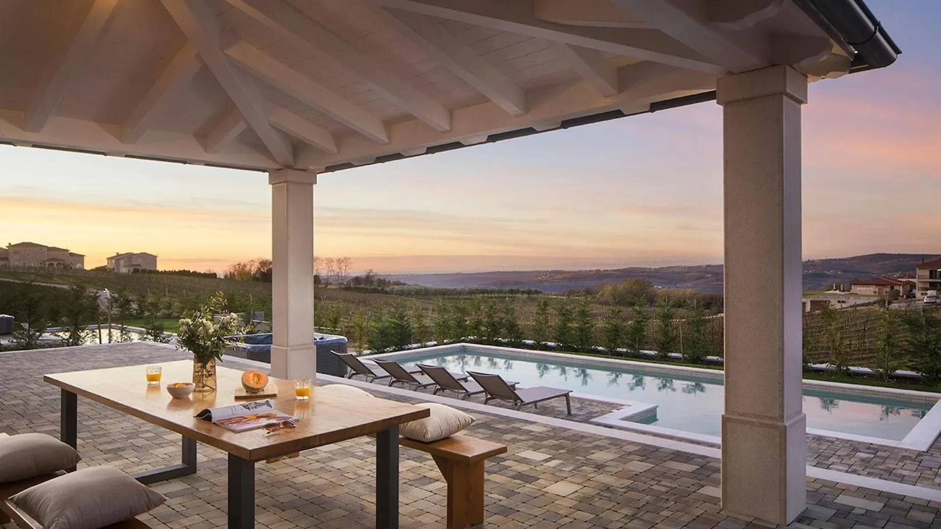Luxury Villa Arman With Whirlpool In Visinada Vizinada